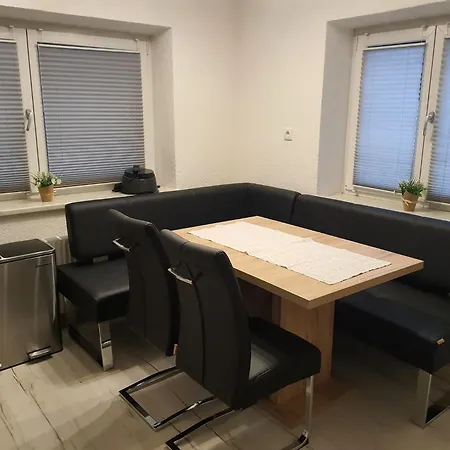 Conveniently Located Alpine Apartment