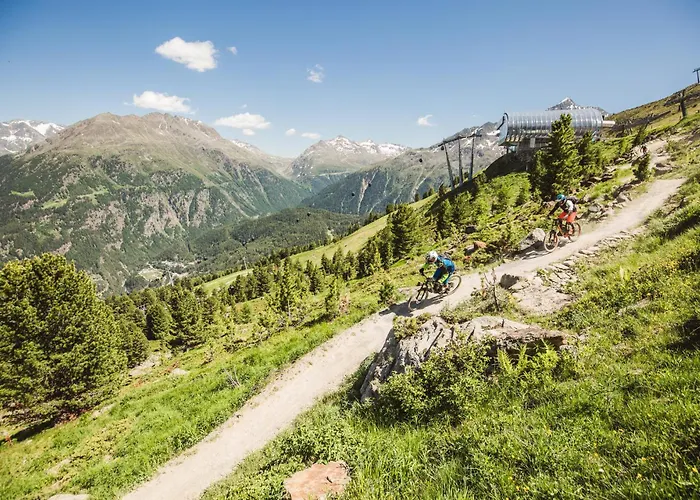 Conveniently Located Alpine * Ötztal-Bahnhof