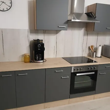 Conveniently Located Alpine Appartement