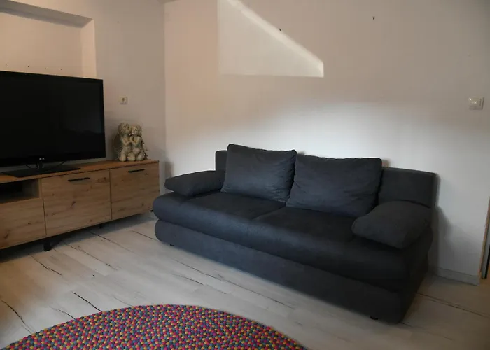 Appartement Conveniently Located Alpine Ötztal-Bahnhof